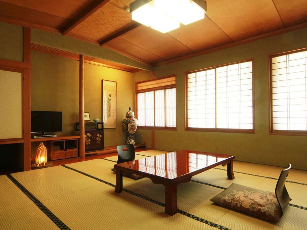 Irorinoyado Ashina Hotell Aizuwakamatsu Exteriör bild